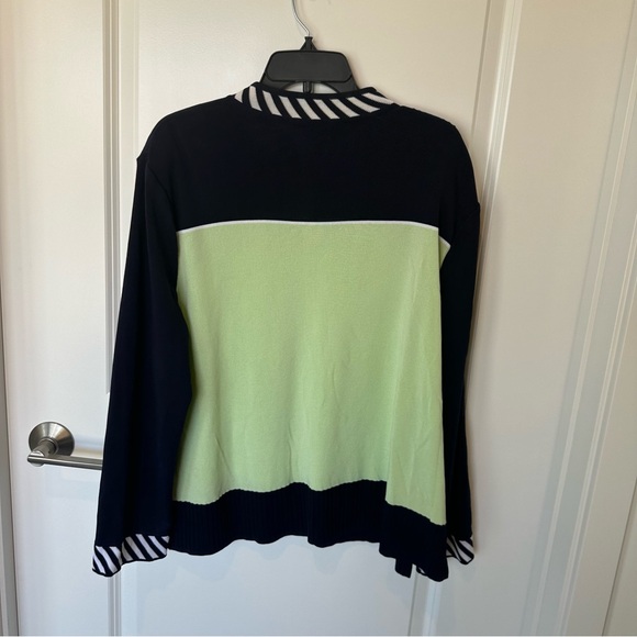Ming Wang Navy Blue mint green zip up. - Picture 2 of 2